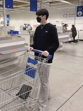 「FCMM（エフシーエムエム）のCLUB ESSENTIAL SWEATSHIRT/クラブエッセンシャルスウェットシャツ（スウェット）」を使った、RYOniiさん（メンズ・181cm）の春コーディネート