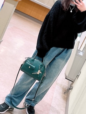 「earth music&ecology（アースミュージックアンドエコロジー）のアイテム（ニット/セーター、ブラック系）」を使った、ひよっこさん（レディース・158cm）の秋コーディネート