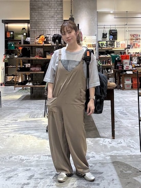 「UNIVERSAL OVERALL（ユニバーサルオーバーオール）のアイテム」を使った、RENAさん（レディース・153cm）の春コーディネート