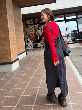 「アイテム（ジャンパースカート）」を使った、RENAさん（レディース・153cm）の秋コーディネート