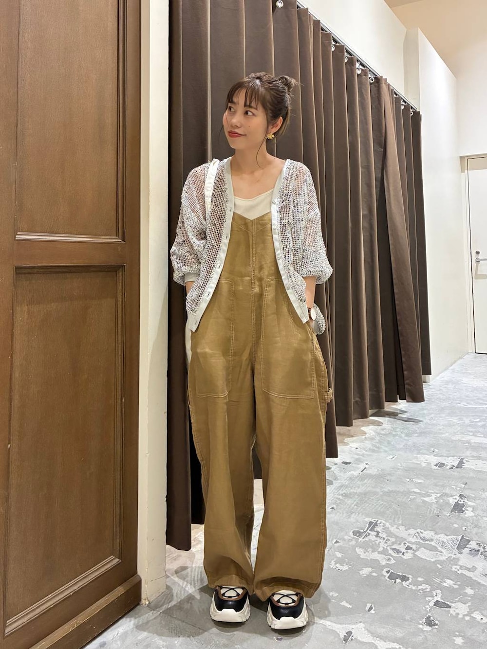 niko and（ニコアンド）の「FINEリネンツイルサロペット