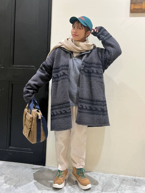 niko and（ニコアンド）の「オリジナルフード付きマフラー