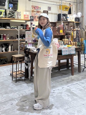 「NEW BALANCE（ニューバランス）の【New Balance(ニューバランス)】MR530KA（球鞋、グレー系）」を使った、RENAさん（レディース・153cm）の春コーディネート