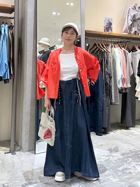 「アイテム（チャーム）」を使った、RENAさん（レディース・153cm）の春コーディネート