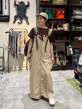 「UNIVERSAL OVERALL（ユニバーサルオーバーオール）のアイテム」を使った、RENAさん（レディース・153cm）の夏コーディネート