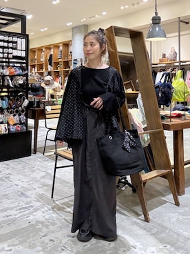 「niko and...（ニコアンド）のアイテム（アクセサリー）」を使った、RENAさん（レディース・153cm）の春コーディネート