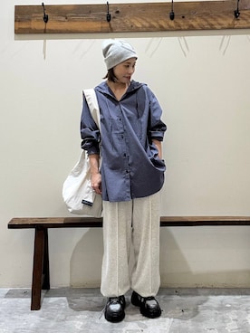 「niko and...（ニコアンド）のボリュームソールスニーカー（スニーカー）」を使った、RENAさん（レディース・153cm）の秋コーディネート