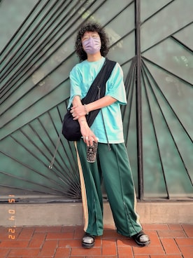 「LEH（レー）のアイテム（バッグ）」を使った、Paak Chanさん（メンズ・172cm）の春コーディネート
