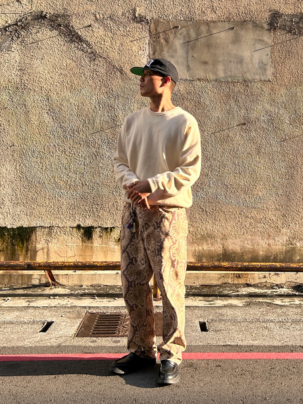 STUSSYのニット/セーター（ベージュ系）を使ったメンズ人気