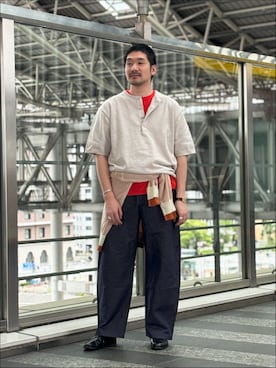 「EDIFICE（エディフィス）のアルビニスタ スムース Tシャツ（Tシャツ/カットソー、オレンジ系）」を使った、もくめさん（メンズ・177cm）の春コーディネート