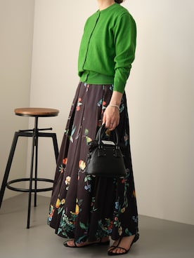 「aquagarage（アクアガレージ）のニットアンサンブル（カーディガン/ボレロ、グリーン系）」を使った、saayaさん（レディース・162cm）の春コーディネート