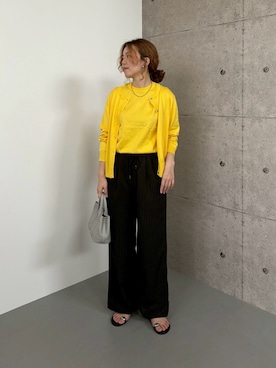 「aquagarage（アクアガレージ）のニットアンサンブル（カーディガン/ボレロ、イエロー系）」を使った、saayaさん（レディース・162cm）の春コーディネート