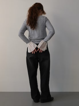 「aquagarage（アクアガレージ）のフライスリブ袖口フリルヘンリーネックトップス（Tシャツ/カットソー、グレー系）」を使った、saayaさん（レディース・162cm）の春コーディネート