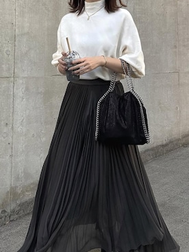 「Ameri（アメリ）のアイテム（スカート）」を使った、s a k i .さん（レディース・169cm）の秋コーディネート