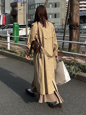 「アイテム（トレンチコート）」を使った、s a k i .さん（レディース・169cm）の秋コーディネート