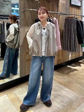 「LEPSIM（レプシィム）のアイテム（デニムパンツ）」を使った、Nozomiさん（レディース・160cm）の秋コーディネート