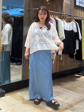 「LEPSIM（レプシィム）のベルトバックルクッションサンダル　638815（サンダル、ブラック系）」を使った、Nozomiさん（レディース）の春コーディネート