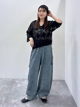 「LEPSIM（レプシィム）のイージーコクーンデニムパンツ　661665（デニムパンツ、ブルー系）」を使った、Nozomiさん（レディース）の春コーディネート