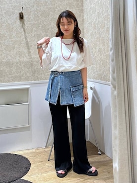 「LEPSIM（レプシィム）の《レプクル》オフショルワイドT　242876（Tシャツ/カットソー、ホワイト系）」を使った、Nozomiさん（レディース）の夏コーディネート