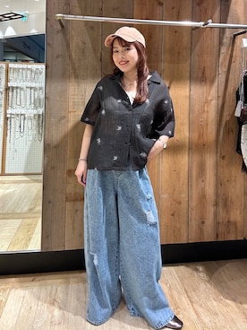 「LEPSIM（レプシィム）のイージーデニムパンツ　630150（デニムパンツ、ブルー系）」を使った、Nozomiさん（レディース）の春コーディネート