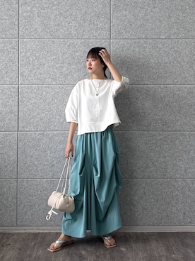 「GALLEST（ギャレスト）のハーフスリーブフォルムカットソー【再入荷／マシンウォッシュ／接触冷感】（Tシャツ/カットソー、ホワイト系）」を使った、Renoさん（レディース・154cm）の夏コーディネート