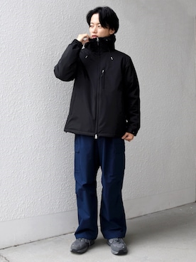 「シップス」｜「アイテム（カーゴパンツ）」を使った、伊早坂さん（メンズ・175cm）の冬コーディネート