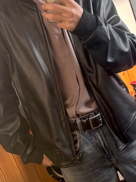 「アイテム（ライダースジャケット）」を使った、eitosugimoto8さん（メンズ・180cm）の冬コーディネート