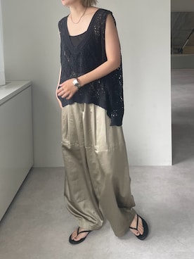 「Fizz（フィズ）のクロシェVネックベスト（ベスト、ブラック系）」を使った、Sさん（レディース・167cm）の夏コーディネート
