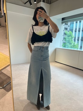 「mi via loca（ミヴィアロカ）の【GILDAN】STANDARD発泡プリントロゴTシャツ（Tシャツ/カットソー、ホワイト系）」を使った、Sさん（レディース・156cm）の春コーディネート