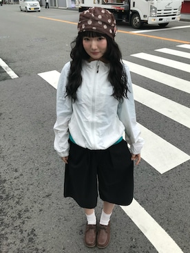「アイテム（ナイロンジャケット、ホワイト系）」を使った、uraraさん（レディース・160cm）の秋コーディネート