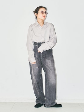「Lee（リー）のLEE 別注 PAINTER PANTS：デニムパンツ（デニムパンツ、ブラック系）」を使った、MINNYさんの夏コーディネート