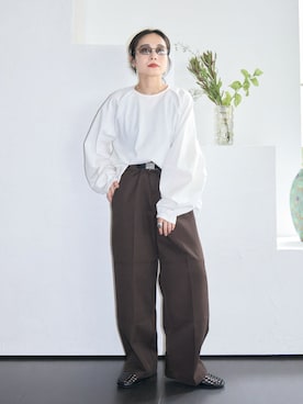 「Dickies（ディッキーズ）のDICKIES 別注 EISEN SETパンツ（チノパンツ、ブラウン系）」を使った、MINNYさんの夏コーディネート