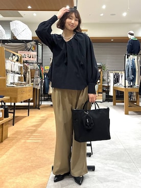 「BAYFLOW（ベイフロー）のアイテム（パンツ）」を使った、egaotokuiさん（レディース・170cm）の春コーディネート