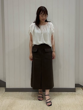 「UNTITLED（アンタイトル）の【シアー/2WAY】肩ドロストドルマンブラウス（シャツ/ブラウス、ホワイト系）」を使った、サキさん（レディース・155cm）の夏コーディネート