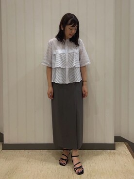 「UNTITLED（アンタイトル）の【短丈/前ボタン/五分袖】ストライプフリルシャツ（シャツ/ブラウス、ホワイト系）」を使った、サキさん（レディース・155cm）の夏コーディネート