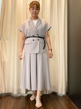 「UNTITLED（アンタイトル）の【セットアップ可能/接触冷感/イージーケア】リラクミスト　ハーフスリーブジャケット（テーラードジャケット、ベージュ系）」を使った、Ayaさん（レディース・160cm）の春コーディネート