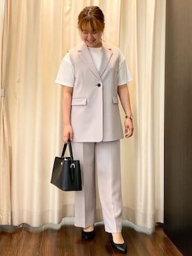 「UNTITLED（アンタイトル）の【接触冷感/UV/セットアップ可能】ライトウェイト テーラードジレ（ベスト、ベージュ系）」を使った、Ayaさん（レディース・160cm）の春コーディネート