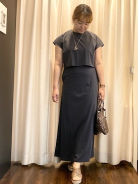 「UNTITLED（アンタイトル）の【洗える／夏ワンピ／2WAY】ジャージワンピース（ワンピース、グレー系）」を使った、Ayaさん（レディース・160cm）の夏コーディネート