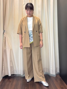 「アイテム（テーラードジャケット、イエロー系）」を使った、Ayaさん（レディース・160cm）の夏コーディネート