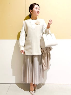 「アイテム（ブローチ/コサージュ、ベージュ系）」を使った、ゆきたぷさん（レディース・150cm）の冬コーディネート