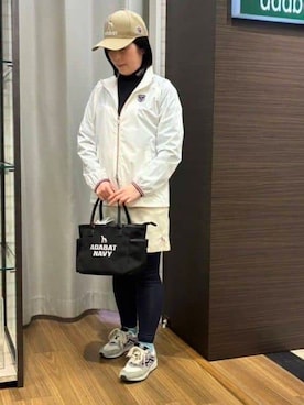 「adabat（アダバット）のアイテム（キャップ）」を使った、ヨコさん（レディース・154cm）の冬コーディネート