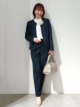 「アイテム（ブローチ/コサージュ、ベージュ系）」を使った、のんさん（レディース・157cm）の冬コーディネート