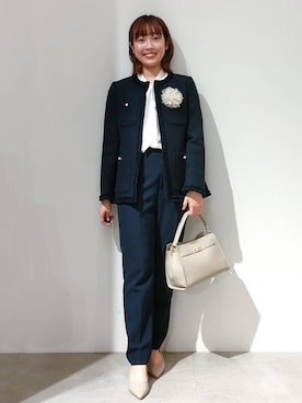 「アイテム（ブローチ/コサージュ、ベージュ系）」を使った、のんさん（レディース・157cm）の冬コーディネート