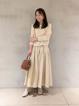 「UNTITLED（アンタイトル）の【アンサンブル可能/ラメ調】コンパクトニットカーディガン（カーディガン/ボレロ、ベージュ系）」を使った、kanaさん（レディース・156cm）の冬コーディネート