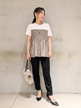「UNTITLED（アンタイトル）の【コットン100/洗える/Tシャツ】シャーリングドッキングペプラム（Tシャツ/カットソー、ベージュ系）」を使った、kanaさん（レディース・156cm）の夏コーディネート