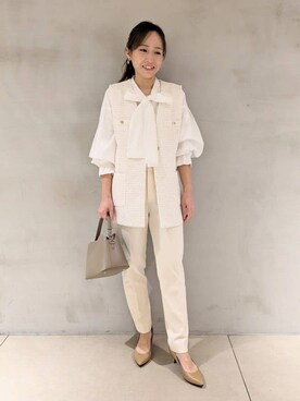「INDIVI（インディヴィ）の【2点セット／UVケア】ツイードジレ＆ボウタイブラウス カセット服（その他トップス、ベージュ系）」を使った、kanaさん（レディース・156cm）の冬コーディネート