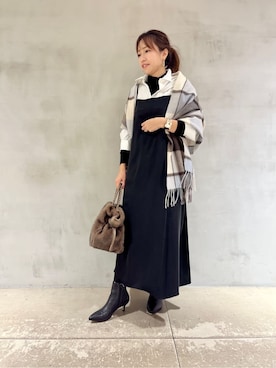 「UNTITLED（アンタイトル）の【手洗い可】ラムズウォッシャブルストール（ストール/ショール、ブルー系）」を使った、kanaさん（レディース・156cm）の秋コーディネート