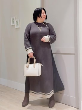 「grove（グローブ）の【選べる着丈】配色サイドプリーツニットワンピース（ワンピース、グレー系）」を使った、sasaさん（レディース・161cm）の冬コーディネート
