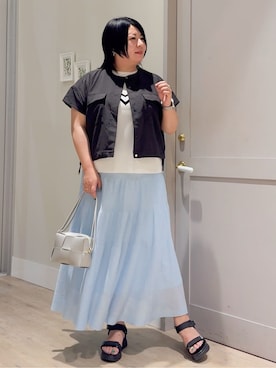 「grove（グローブ）の【品よく着こなす、大人のワークスタイル】ワークジャケット×ワンピースセット（ワンピース、ブラック系）」を使った、sasaさん（レディース・161cm）の夏コーディネート