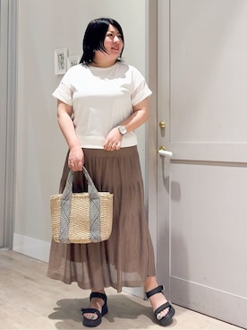 「grove（グローブ）の【UVカット・接触冷感】シアードッキングTシャツ（Tシャツ/カットソー、ホワイト系）」を使った、sasaさん（レディース・161cm）の春コーディネート